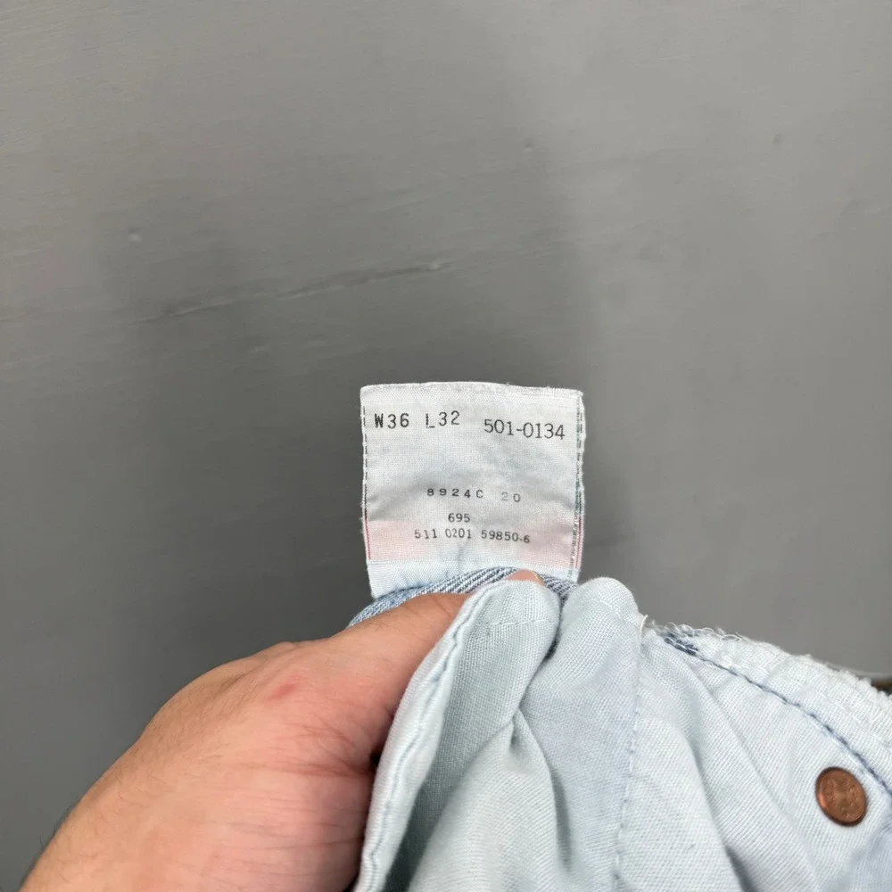 Vintage Levi's 501 XX Jeans Light Wash Vintage Made in USA Faded 34 x 32
